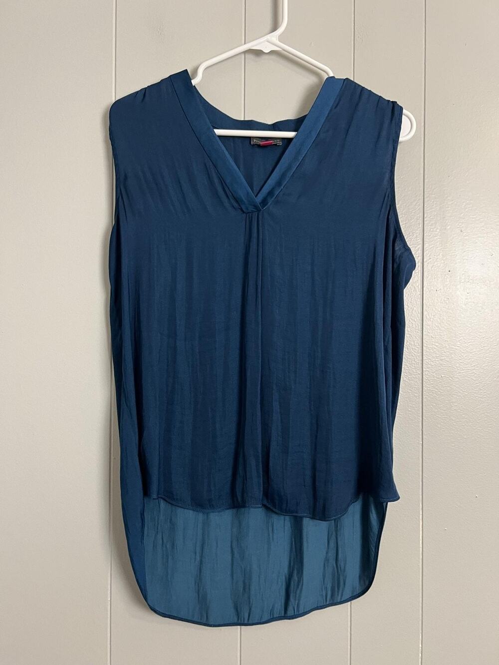 Vince Camuto Tunic Blouse Womens Medium Blue Sleeveless V Neck High Low Top